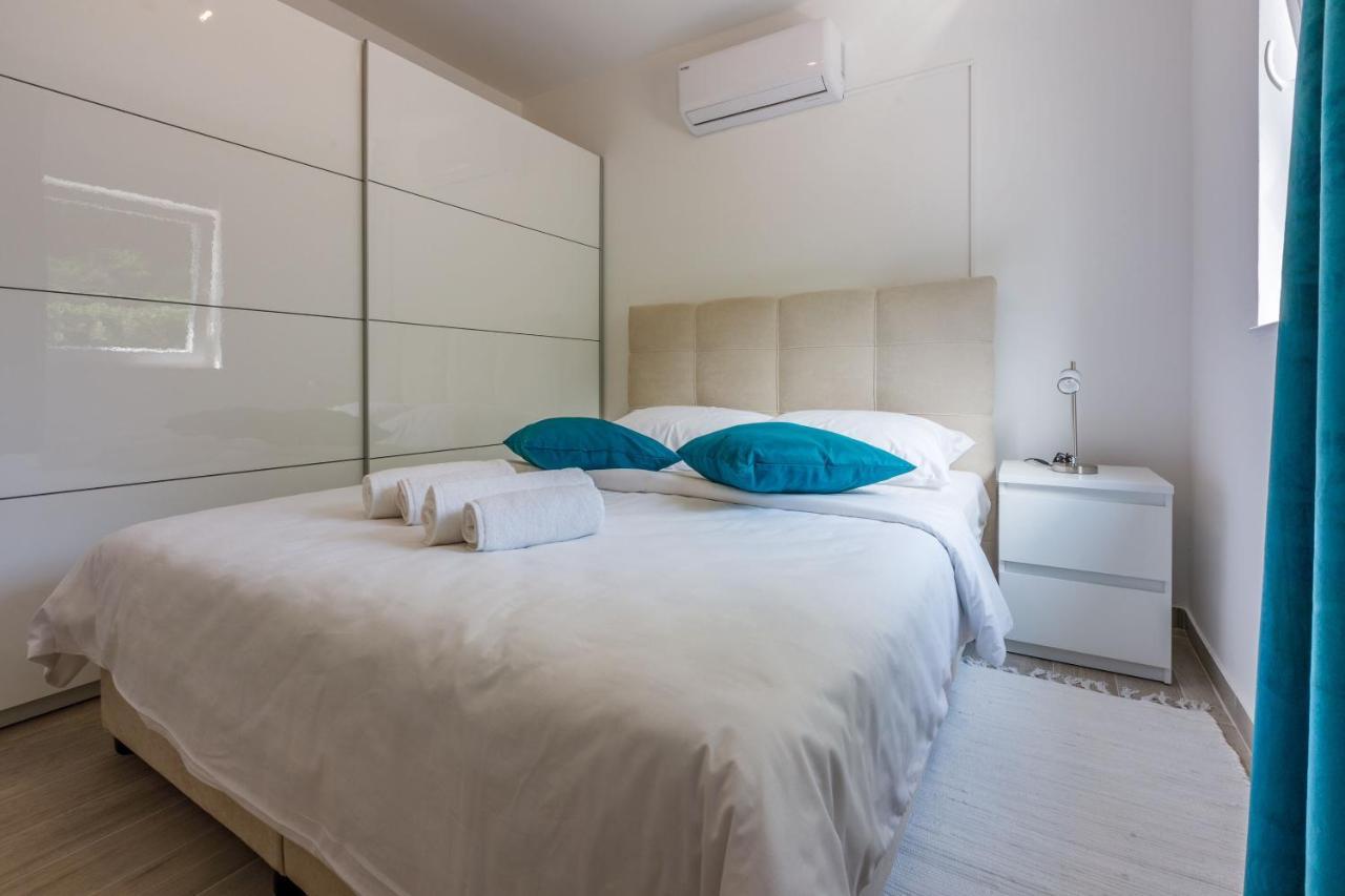 Apartments Cvetkovic Цриквеница Экстерьер фото